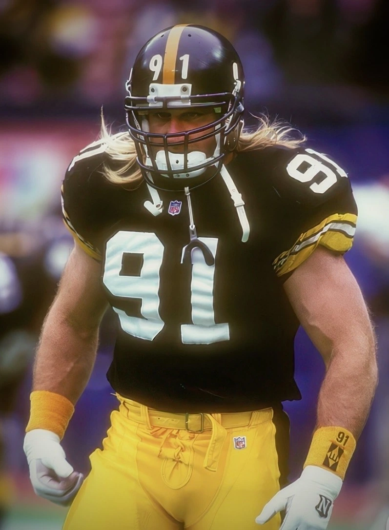 Kevin Greene in Pittsburgh Steelers uniform