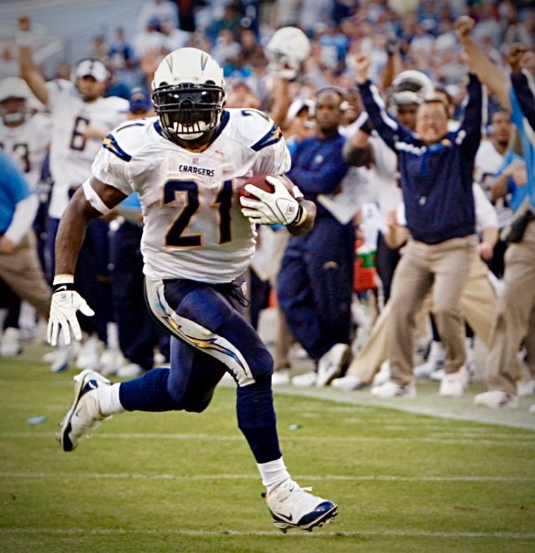 LaDainian Tomlinson running with the football for the San Diego Chargers