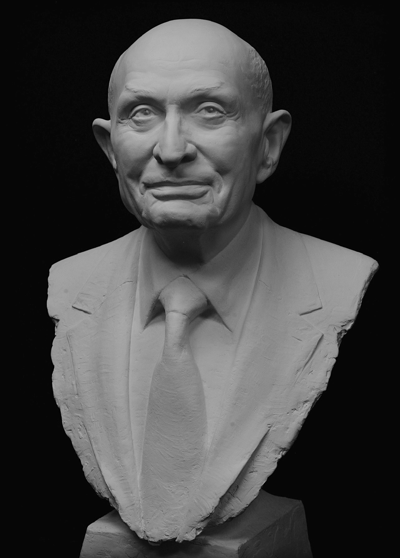 Dr. Rogers Coleman portrait bust by Scott Myers